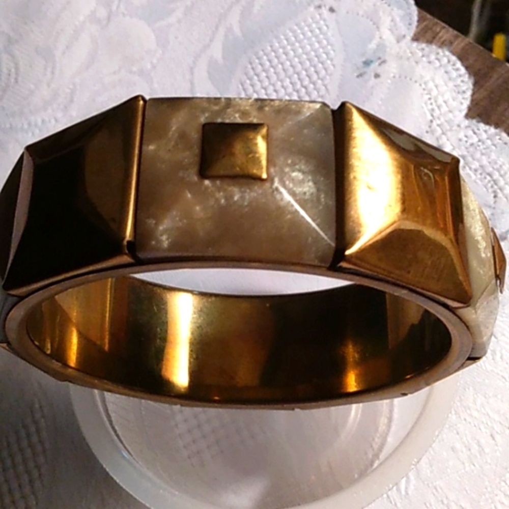 ( Any 2 for $12) Fashion bangle goldtone bracelet